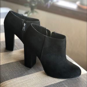 Mix No. 6 💕 Women’s Ankle Boot size 9 ~ 3¾" Heel